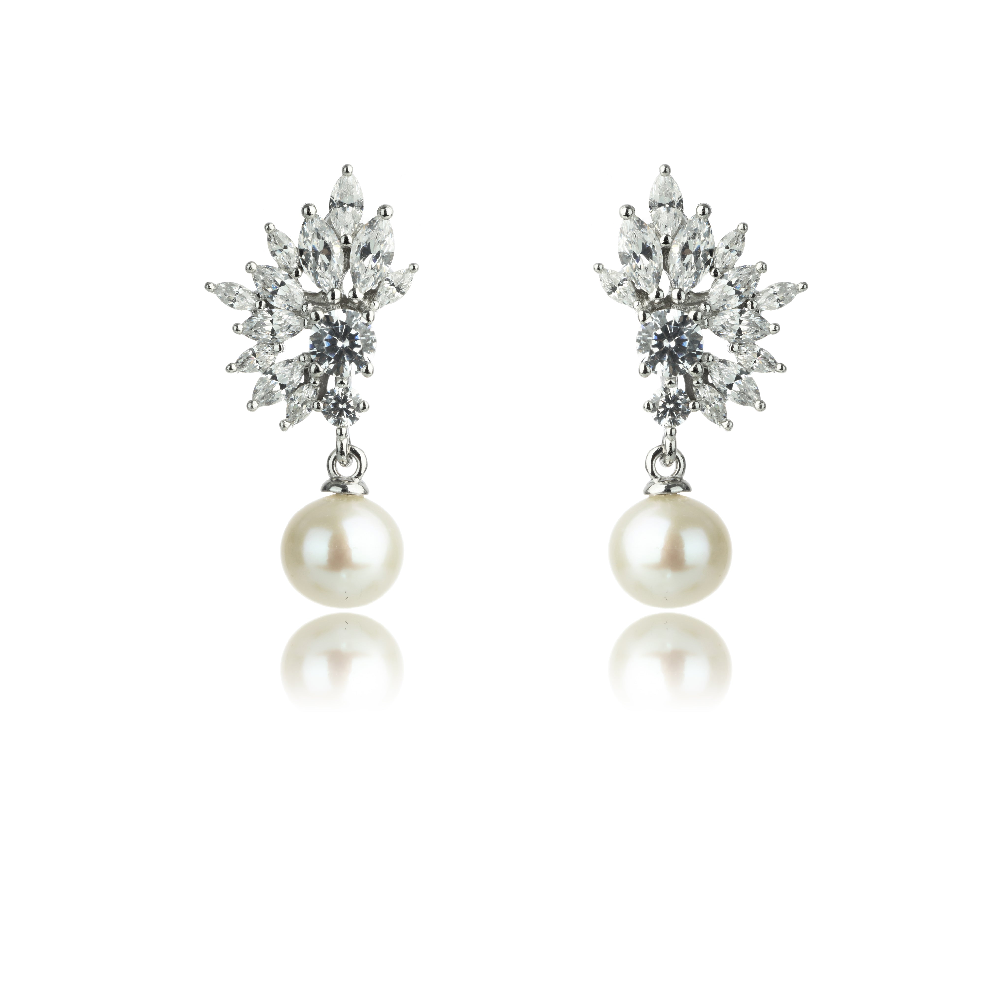 Georgini Oceans Hamilton Freshwater Pearl Earrings Silver